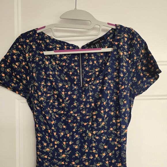 Women's Forever 21 Blue Floral Rayon Fit & Flare Dress | Size Small - Picture 3 of 8